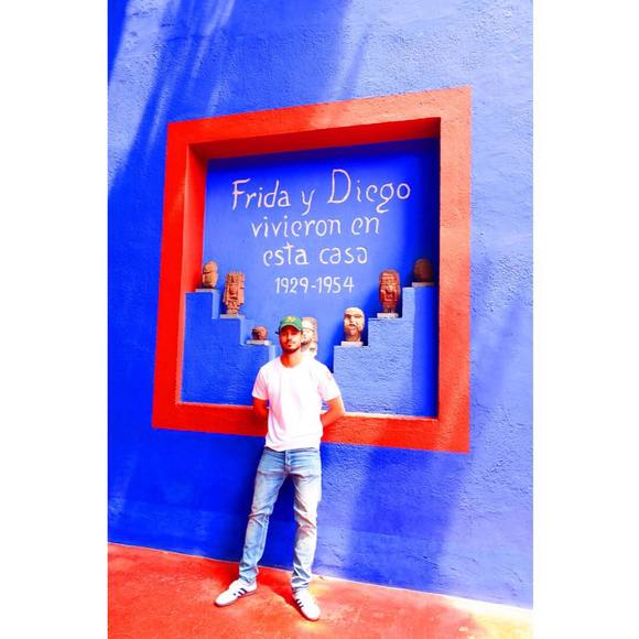 Meet your Posher, Diego - Picture 1 of 1